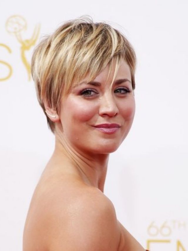 cuoco com cabelo curto e franja